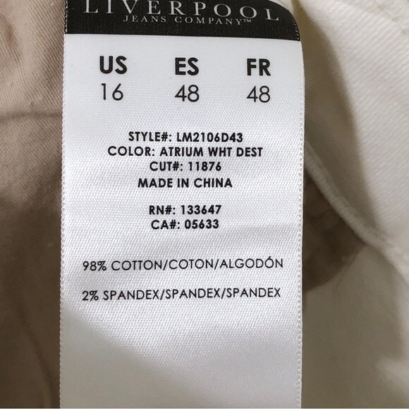 Liverpool The Crop Jeans Size 16 White Atrium Distressed Raw Hem Tapered Leg - Picture 8 of 9